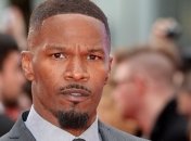 Джейми Фокс недоволен, что ему приписывают роман с Кэти Холмс