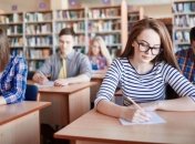 Уряд пропонує проводити ЗНО в масках та з температурним скринінгом