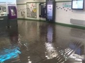 В Париже выпало рекордное количество осадков, затопило метро
