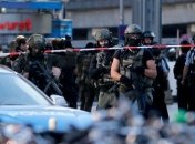 Полиция Кельна освободила заложницу, подозреваемый ранен