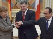 АП: На переговорах с Меркель и Олландом вопрос федерализации не поднимался