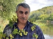 Может ли шейный остеохондроз вызвать гипертонию и онемение рук: доктор Комаровский дал ответ 