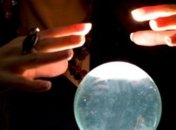 Мужчина обстриг и ограбил гадалку, чтобы… "вернуть жену"