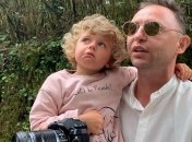 Солист группы "Звери" опубликовал редкий снимок с дочерью (Фото)