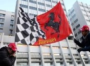 Фанаты Шумахера организовали дежурство возле больницы 