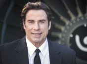 Джона Траволту увидели без парика