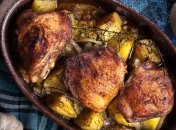 Сочная и нежная запеченная курочка с картофелем