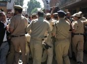 В Индии и Пакистане усилили охрану диппредставительств США