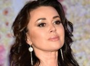 Семья актрисы Анастасии Заворотнюк раскрыла подробности борьбы с раком