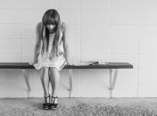 Послеродовая депрессия: симптомы заболевания и способы лечения