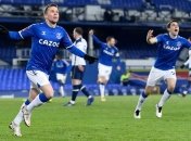 Экс-игрок "Шахтера" принес "Эвертону" победу над "Тоттенхэмом" в матче с 9 голами (видео)