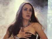 Фронтвумен The Hardkiss восхитила сеть длинными ножками (фото)