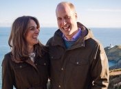 Герцоги Кембриджские не прекращают работать: милые фото из резиденции королевы