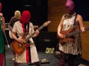 Мадонна заявила, что приговор Pussy Riot бесчеловечен