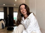 Надя Дорофеева засветила пышную грудь