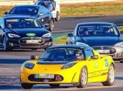 Tesla Roadster первого поколения выиграл гонки на выносливость
