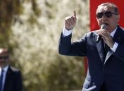 Турция поддерживает ракетную атаку США на авиабазу в Сирии