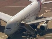 Около ста пассажиров авиарейса из Дубая в Нью-Йорк были госпитализированы