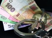 В Тернополе вор при аресте пытался съесть украденные деньги 