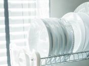 Тарілки знову будуть білосніжними