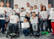 "Так, я можу!": 20 одаренных детей с инвалидностью получили стипендии