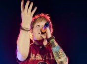 Музыкальная индустрия Великобритании страдает от пиратства