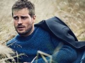 Джейми Дорнан ради дочек нарядился в платье (Фото)