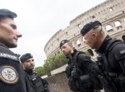 Власти Рима запретили "гладиаторов" из-за пропажи кошельков у туристов  