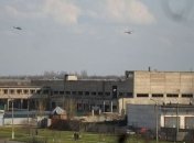 Спецназовец: У захватчиков аэродрома есть автоматическое и снайперское оружие