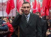 Кличко могут лишить чемпионского пояса за политическую деятельность