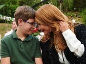 Очаровательная Тина Кароль вместе с сыном посетила 15-летия программы "Светская жизнь" (Фото)