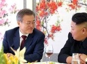 Символ "оттепели": Лидер КНДР подарил президенту Южной Кореи охотничьих собак