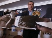 Чарр: Не собираюсь выезжать на бой с Кличко в гламурном танке