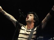 Лидер Green Day напишет музыку к рок-пьесе Шекспира