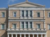 Греческий парламент решает будущее страны