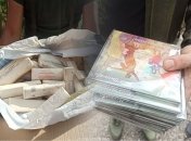 Диски, пиріжки та артефакти з СРСР: у мережі показали, як бойовики своїм "допомагають"