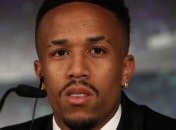 Новичку Реала стало плохо во время презентации (Видео)