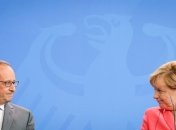 Меркель и Олланд позвонят Путину для разговора об Украине