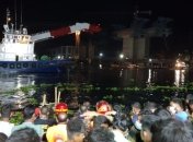 В Бангладеш пассажирский паром столкнулся с грузовым судном и утонул: на борту было 50 человек