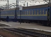 Нацполиция начала сопровождать поезда Укрзализныци
