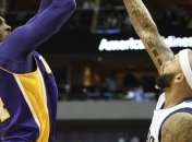 Школьник выпал с балкона, подражая Коби Брайанту (Видео)