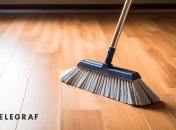 Не стоит месты метлой с металлическими элементами