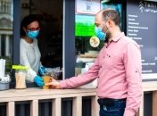 Маски та соціальне дистанціювання будуть обов'язковими ще надовго