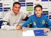 Яблоко от яблони: сын легенды Эвертона подписал контракт с клубом