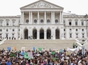 В Португалии коммунисты с консерваторами заблокировали закон об эвтаназии