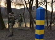 На кордоні з Румунією прикордонники виявили 2 тис пачок контрабандних сигарет