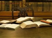 Названы самые продаваемые книги года