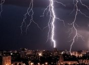 Киевлян предупреждают о ливнях, грозах и шквалах