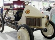 На Retromobile 2020 привезли 1200-річний гібрид Porsche (Фото)