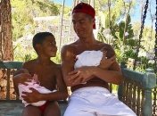 Португальский хирург раскритиковал Роналду за "покупку" детей